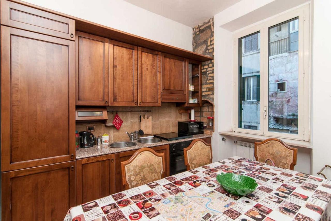 Termini Colosseum Apartment Рим Екстер'єр фото