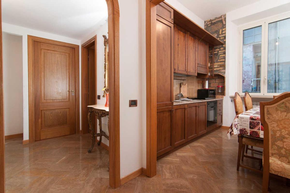 Termini Colosseum Apartment Рим Екстер'єр фото